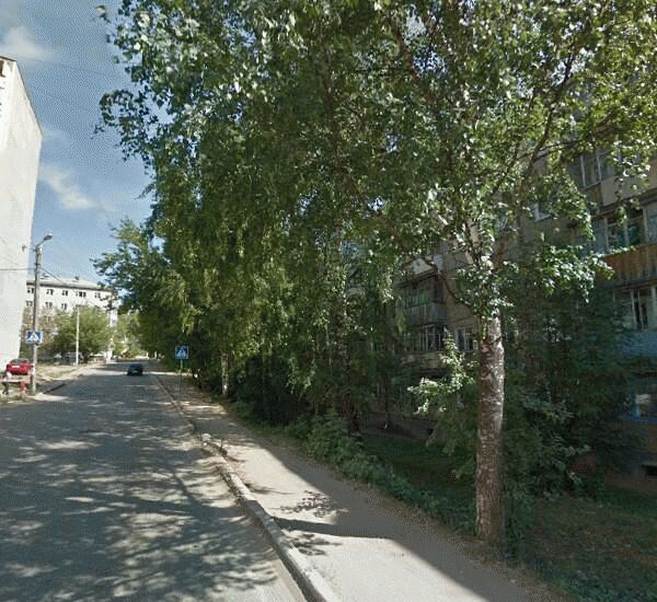 Банкомат Уральского Банка Реконструкции и Развития по адресу ул. Чернышевского,  д. 5